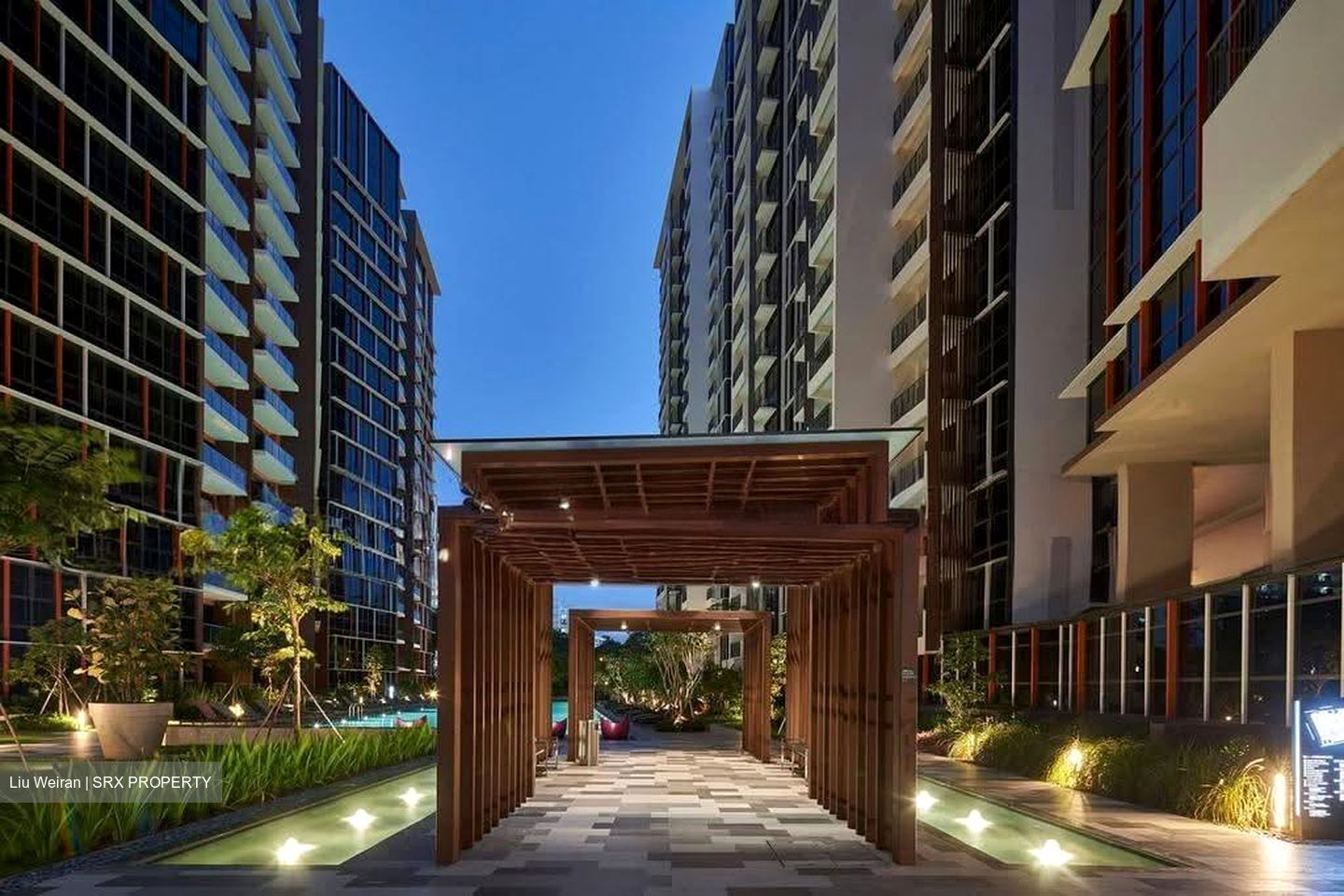 Sims Urban Oasis (D14), Condominium #639258101